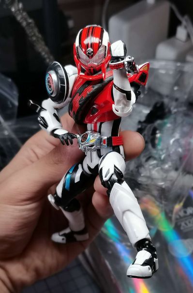 S.H.Figuarts 假面骑士驰骑  假面骑士驰骑 白热型