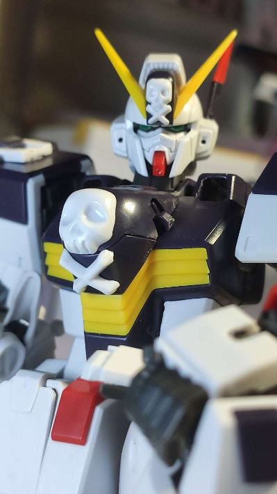 MG 1/100 机动战士海盗高达 XM-X1 海盗高达X1 全武装型