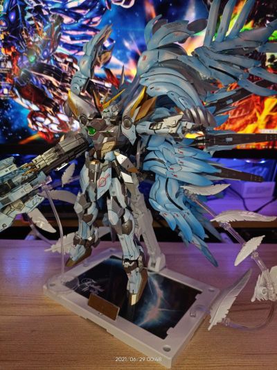 MG  1/100  飞翼高达零式·无尽的华尔兹 Ka版