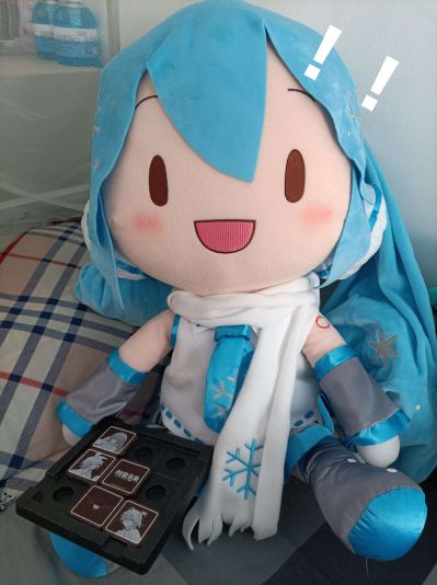 巨大软绵绵毛绒 VOCALOID 初音未来 雪未来