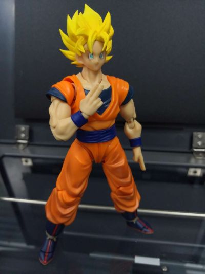 S.H.Figuarts  全力超级赛亚人 孙悟空
