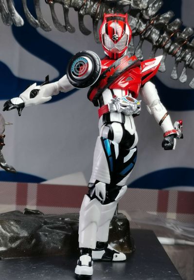 S.H.Figuarts 假面骑士驰骑  假面骑士驰骑 白热型