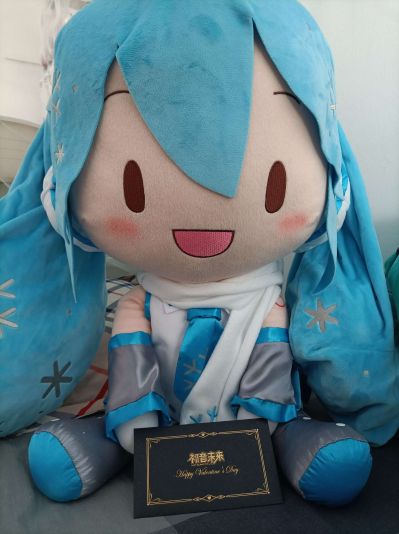 巨大软绵绵毛绒 VOCALOID 初音未来 雪未来