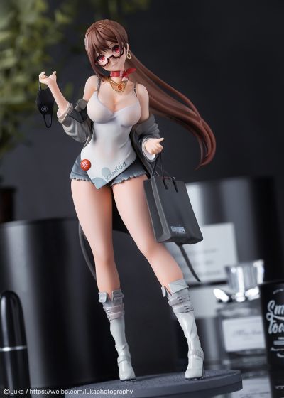 虾米大模王 虾米四周年纪念手办「初次见面」蓝调ver.