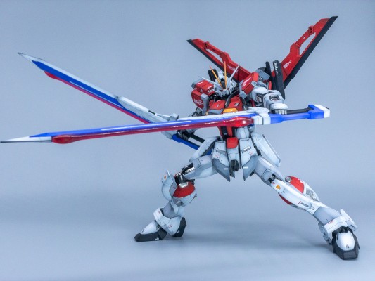 RG  巨剑型脉冲高达