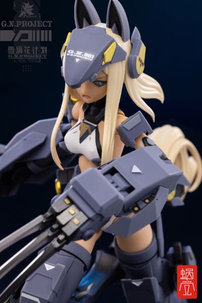 雪滴花计划 WOLF-001 狼装甲武装套装