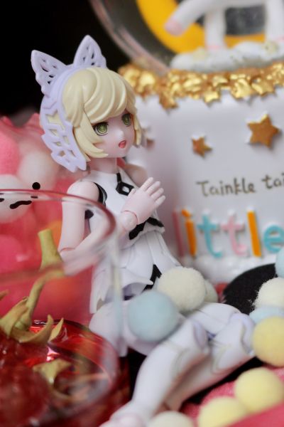 桌面军队 B-121[FS]ｓSylphy II (4 Series)