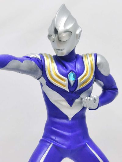 英雄勇像 迪迦奥特曼 迪迦奥特曼 空中型