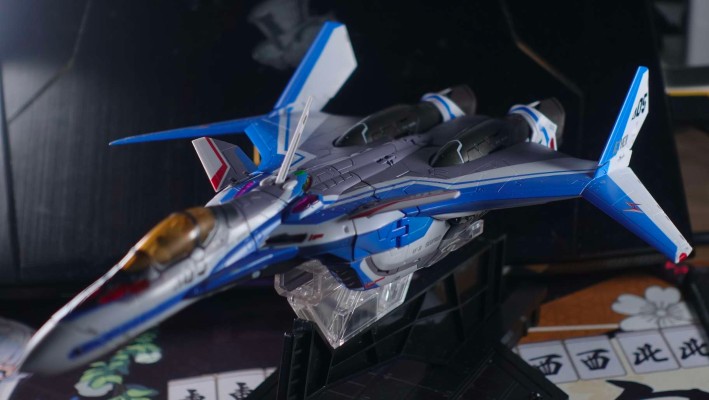 DX超合金 超时空要塞Δ VF-31J 齐格菲（疾风·因梅尔曼机）