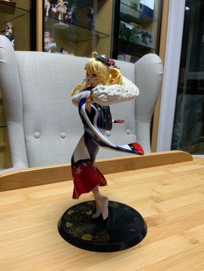 舰队Collection-舰娘- 衣阿华 装扮舰娘和装备的妖精桑