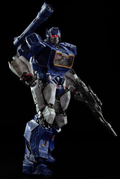 3Z0160 DLX 变形金刚外传 大黄蜂 声波＆机器狗