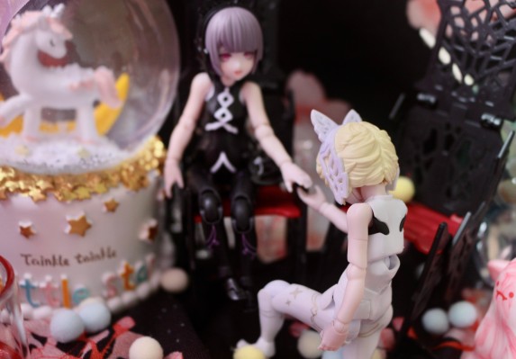 桌面军队 B-121[FS]ｓSylphy II (4 Series)