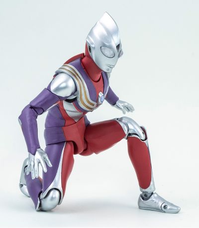 S.H.Figuarts(真骨雕制法)   迪迦奥特曼 复合型