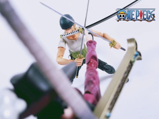 Variable Action Heroes 海贼王 罗罗亚・索隆 PAST BLUE 