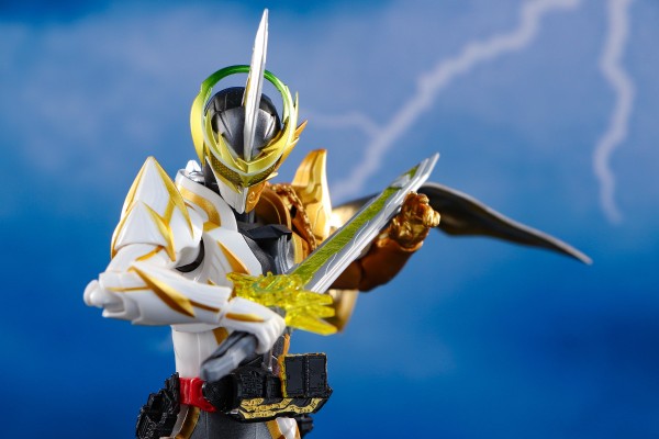 S.H.Figuarts   假面骑士刀剑 阿拉基那神灯