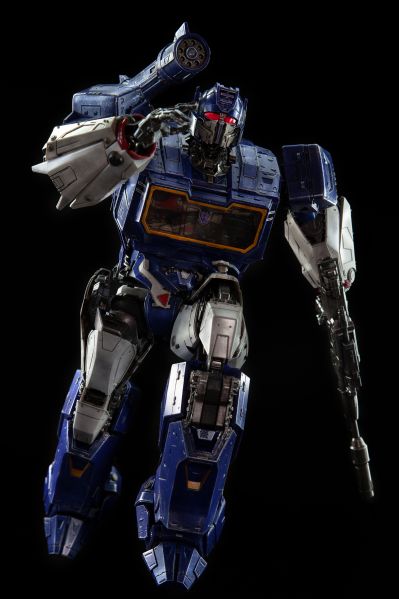 3Z0160 DLX 变形金刚外传 大黄蜂 声波＆机器狗