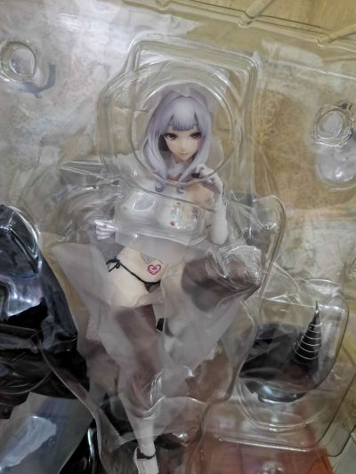 10月31日的魔女 Miss Orangette