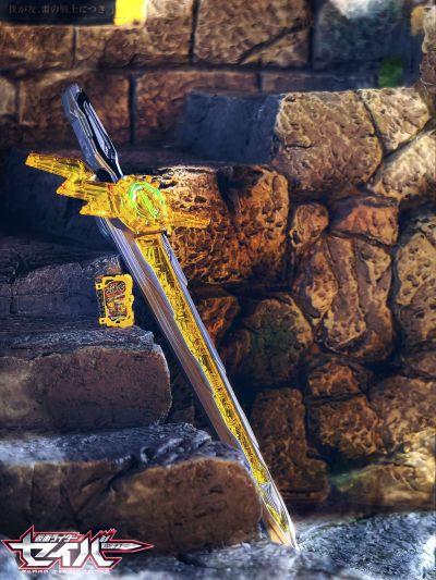 S.H.Figuarts   假面骑士刀剑 阿拉基那神灯