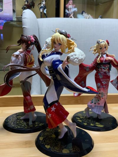 舰队Collection-舰娘- 衣阿华 装扮舰娘和装备的妖精桑