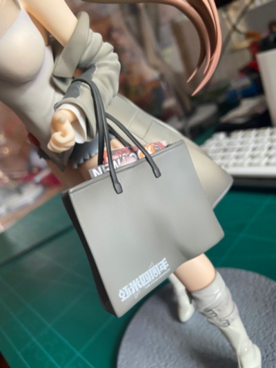 虾米大模王 虾米四周年纪念手办「初次见面」灰调ver.