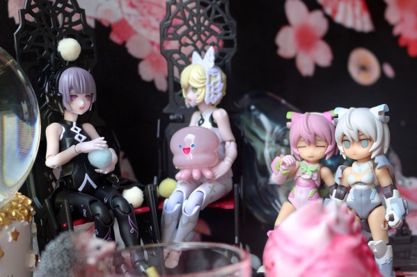 桌面军队 B-121[FS]ｓSylphy II (4 Series)