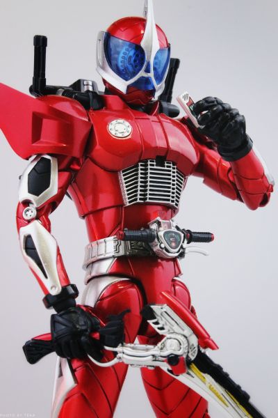 S.H.Figuarts(真骨雕制法)   假面骑士警骑