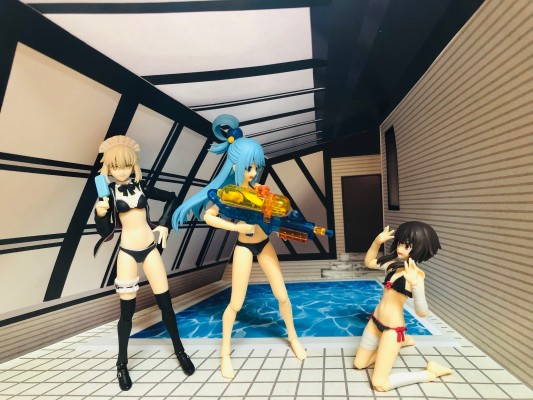 figma EX-056 为美好的世界献上祝福！2 惠惠 泳装ver.