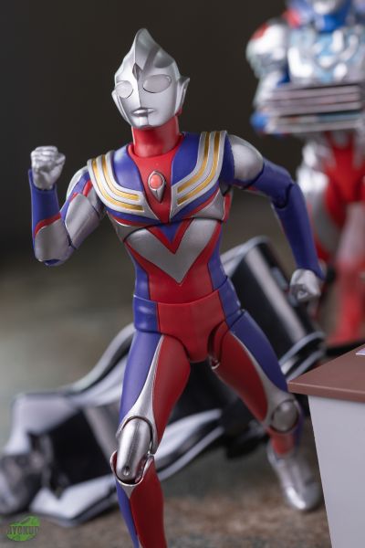 S.H.Figuarts(真骨雕制法)   迪迦奥特曼 复合型