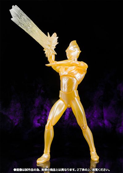 ULTRA-ACT 迪迦奥特曼 最终决战 闪耀迪迦 与 卡蜜拉 套装