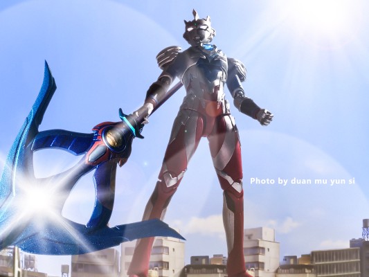 S.H.Figuarts  泽塔奥特曼 阿尔法装甲