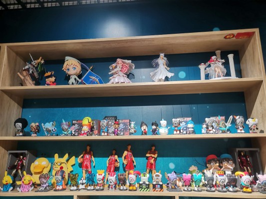 WAZZUP变色龙盲盒 第七代 扑克王国系列 潮玩 手办公仔摆件