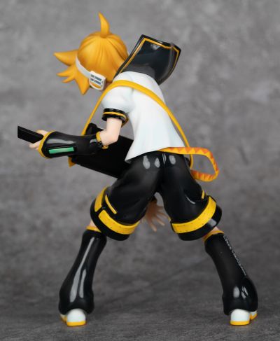 VOCALOID角色系列 02 鏡音レン