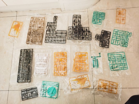 女神装置  机甲爱丽丝 金潟直美​