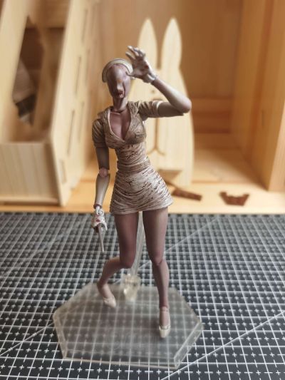 figma#SP-061 寂静岭2 气泡头护士