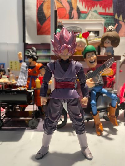 S.H.Figuarts  黑悟空-超级赛亚人桃红-