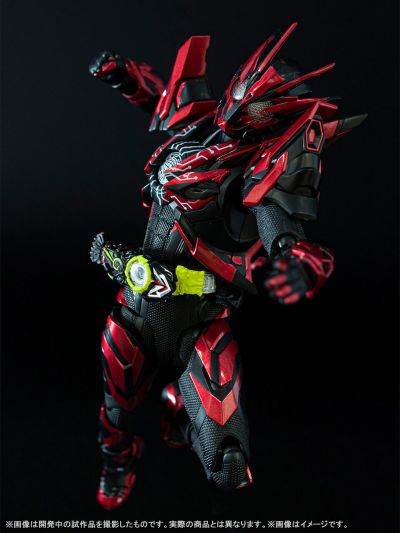 S.H.Figuarts 剧场版 假面骑士零一 真实×时间 假面骑士零一 地狱飞升蝗虫
