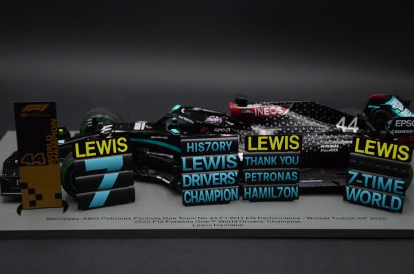 S6488 梅赛德斯-奔驰  F1 W11 No.44 土耳其站冠军 2020年总冠军版 with 刘易斯·汉密尔顿