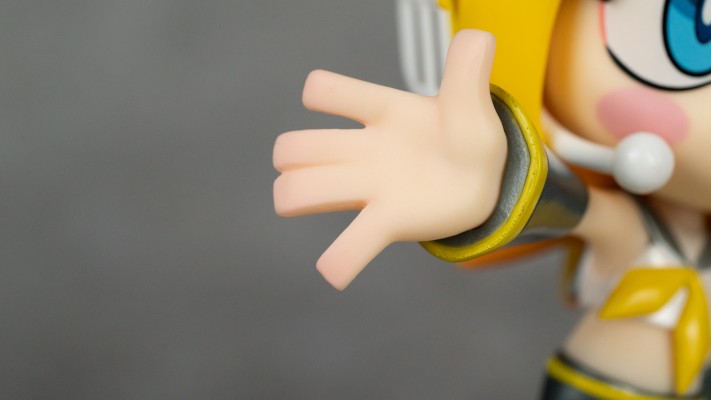 TOONIZE   镜音铃 经典配色