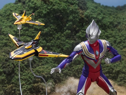 S.H.Figuarts  胜利飞燕一号与胜利飞燕二号