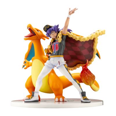 宝可梦中心原创手办 宝可梦 剑/盾 丹帝 与 喷火龙