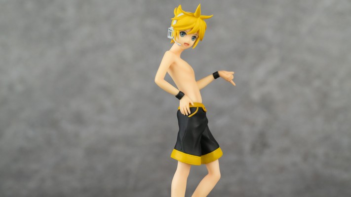 S-style VOCALOID 镜音连 泳装Ver.