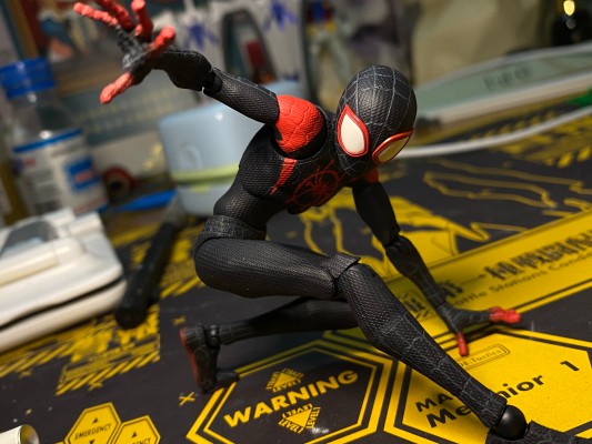 SV-Action 蜘蛛侠：平行宇宙 蜘蛛侠 (迈尔斯·莫拉莱斯)