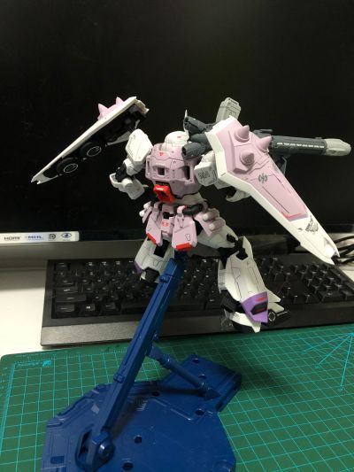 MG 1/100  机动战士高达SEED DESTINY ZGMF-1001/M 幻影型扎古·焰 (雷・札・巴雷尔专用机)