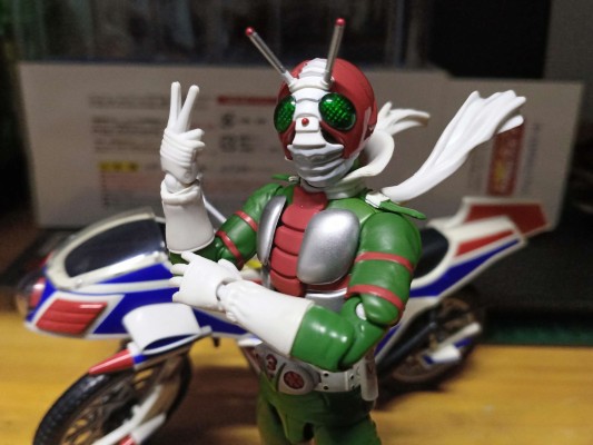 S.H. Figuarts 飓风号 『假面骑士V3』