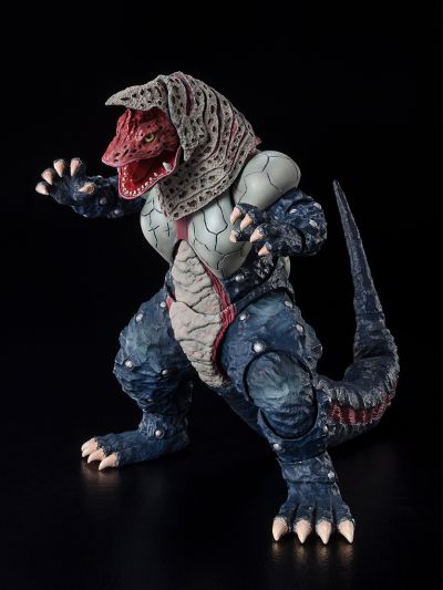 S.H.Figuarts  哥尔赞