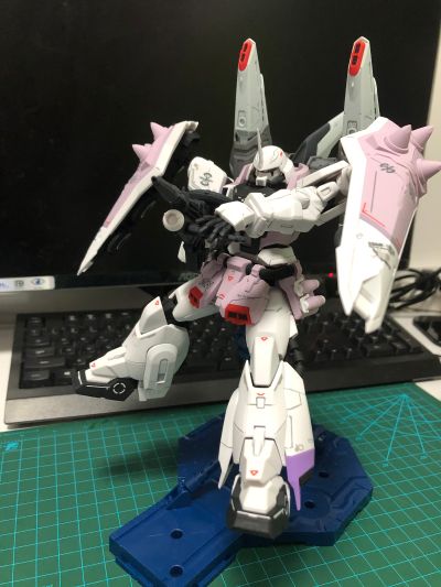 MG 1/100  机动战士高达SEED DESTINY ZGMF-1001/M 幻影型扎古·焰 (雷・札・巴雷尔专用机)