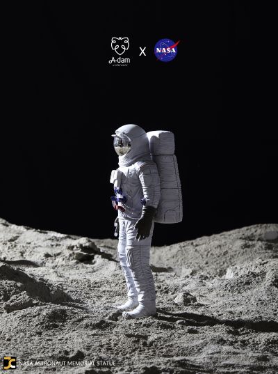 NASA 宇航员 纪念雕像