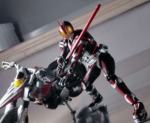 S.H.Figuarts 假面骑士555 假面骑士555 20假面骑士踢/平成二十骑士纪念版