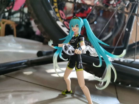 figma #307 GSR 初音未来 赛车2015 TeamUKYO应援Ver.
