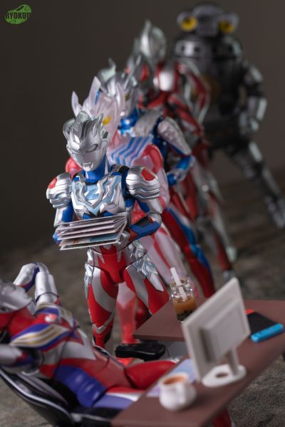 S.H.Figuarts(真骨雕制法)   迪迦奥特曼 复合型